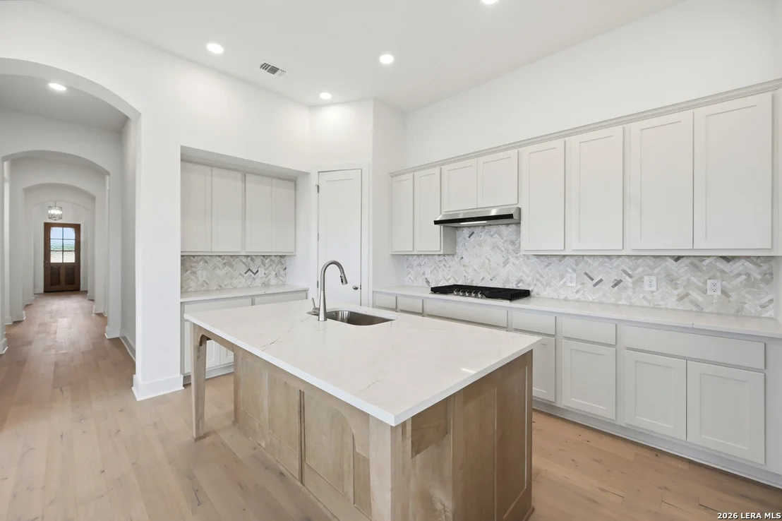 Photo of 2260 Altiplano
