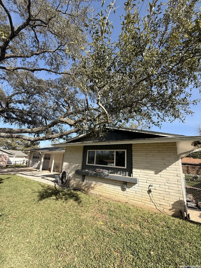 Photo of 5411 Redding