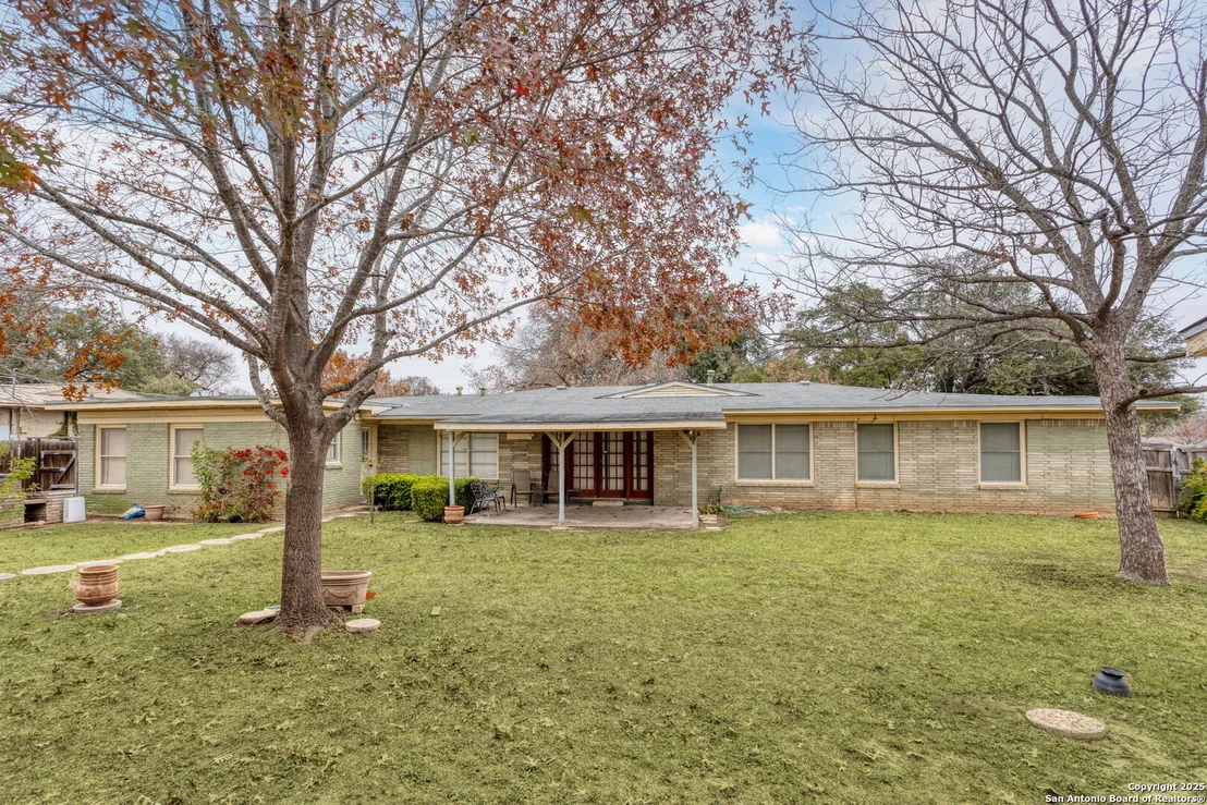Photo of 104 ROLLING GREEN DR