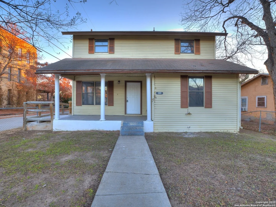 Photo of 302 REGENT