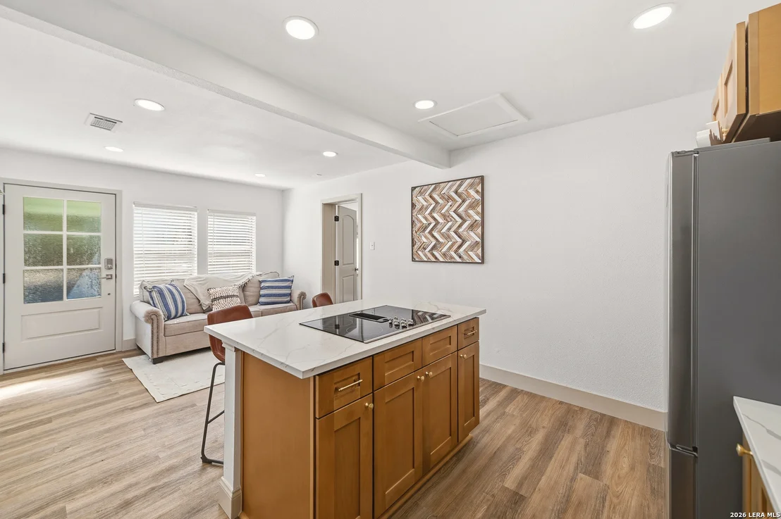 Photo of 103 SHORT ST