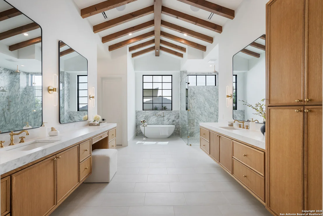 Photo of 7126 Bluff Strand