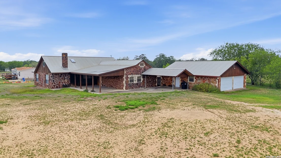 Photo of 1001 HORTON LN