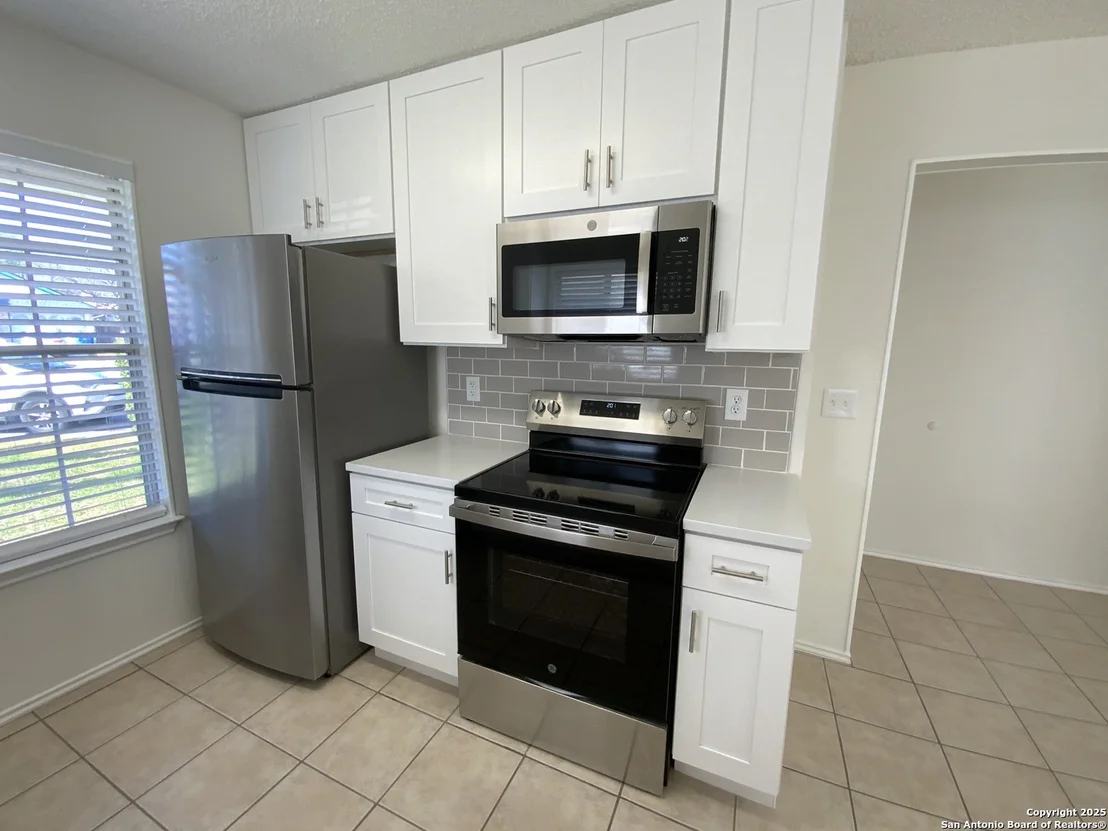 Photo of 12114 STONEY BEND ST