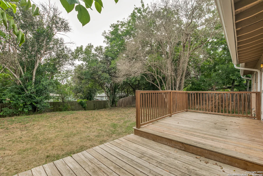 Photo of 643 OLNEY DR