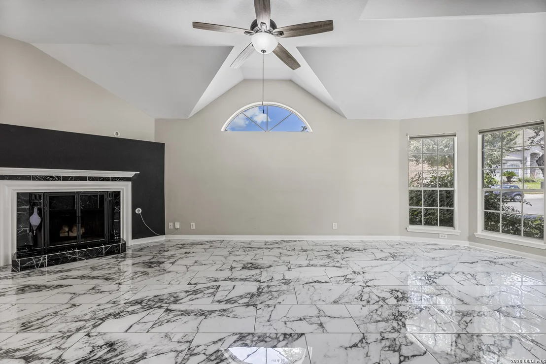 Photo of 2555 Crested Heights