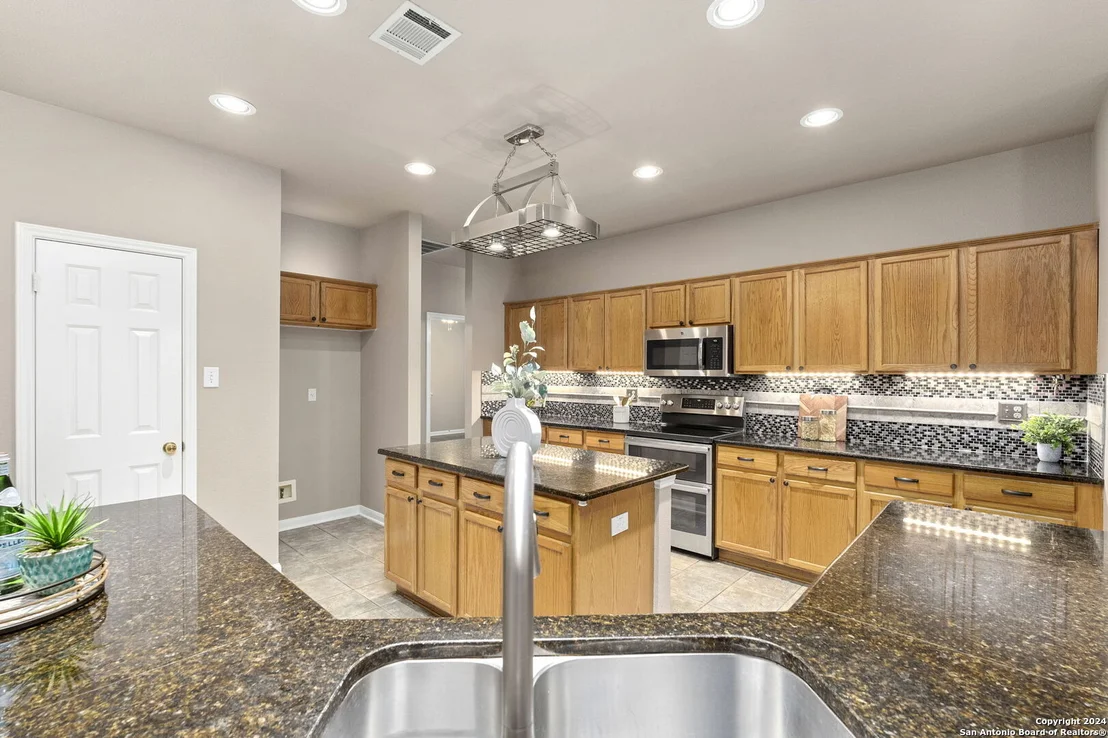 Photo of 2415 REDLAND MESA