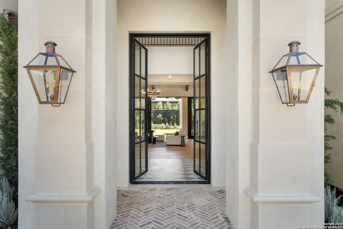 Photo of 7126 Bluff Strand