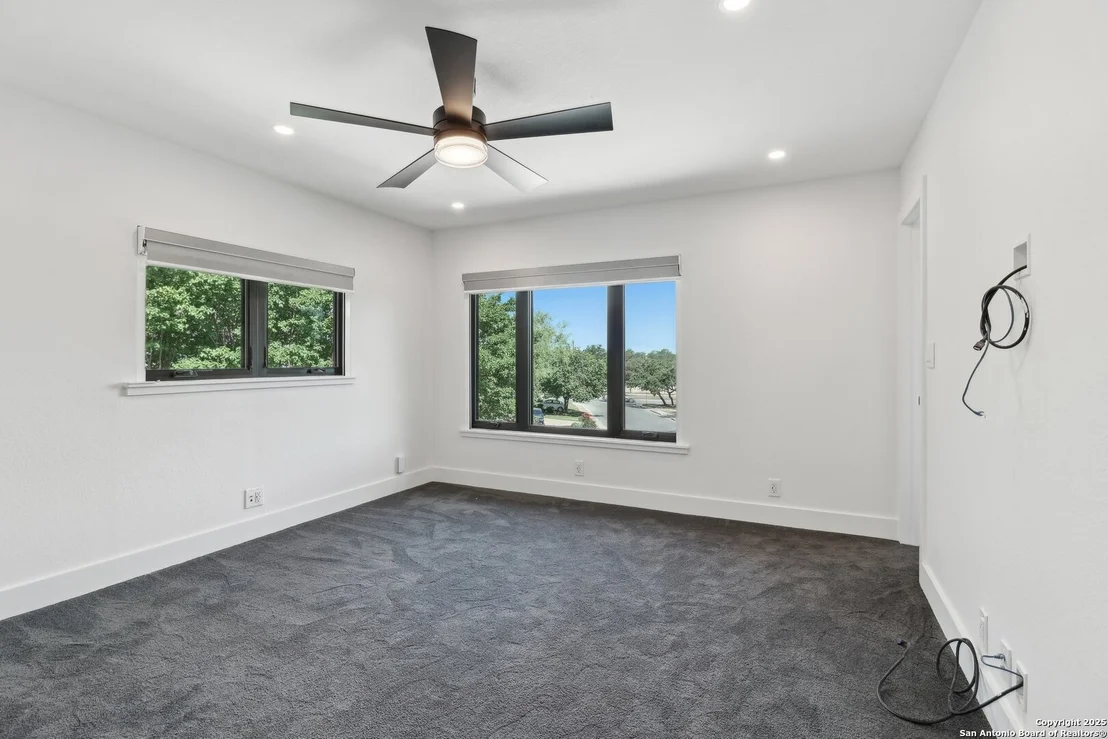 Photo of 3902 Creek Pt