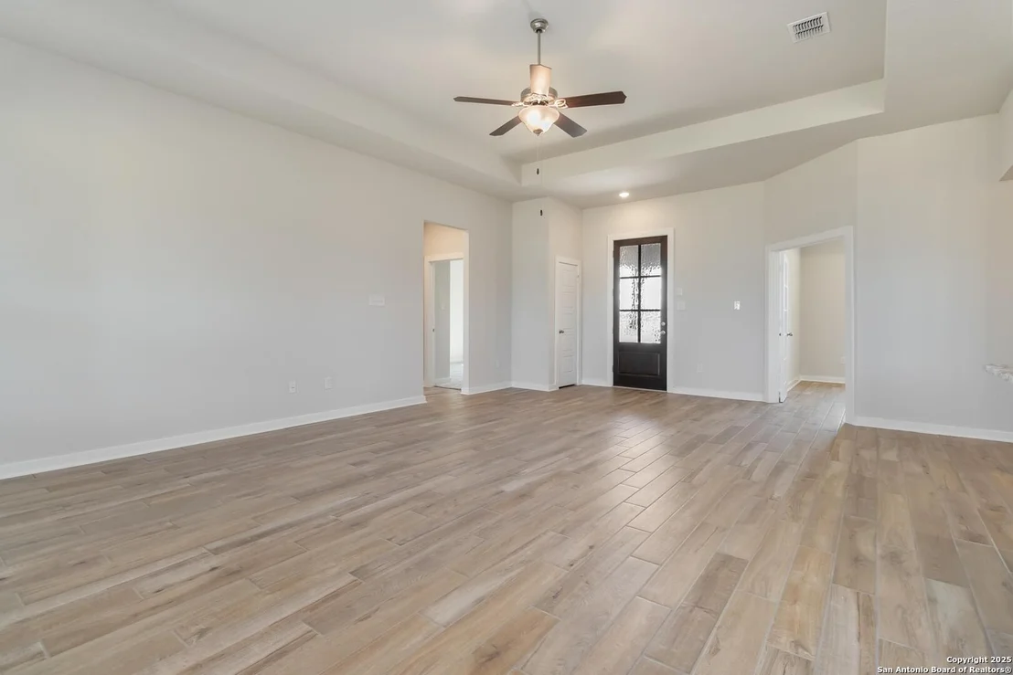 Photo of 1587 Vista View Drive