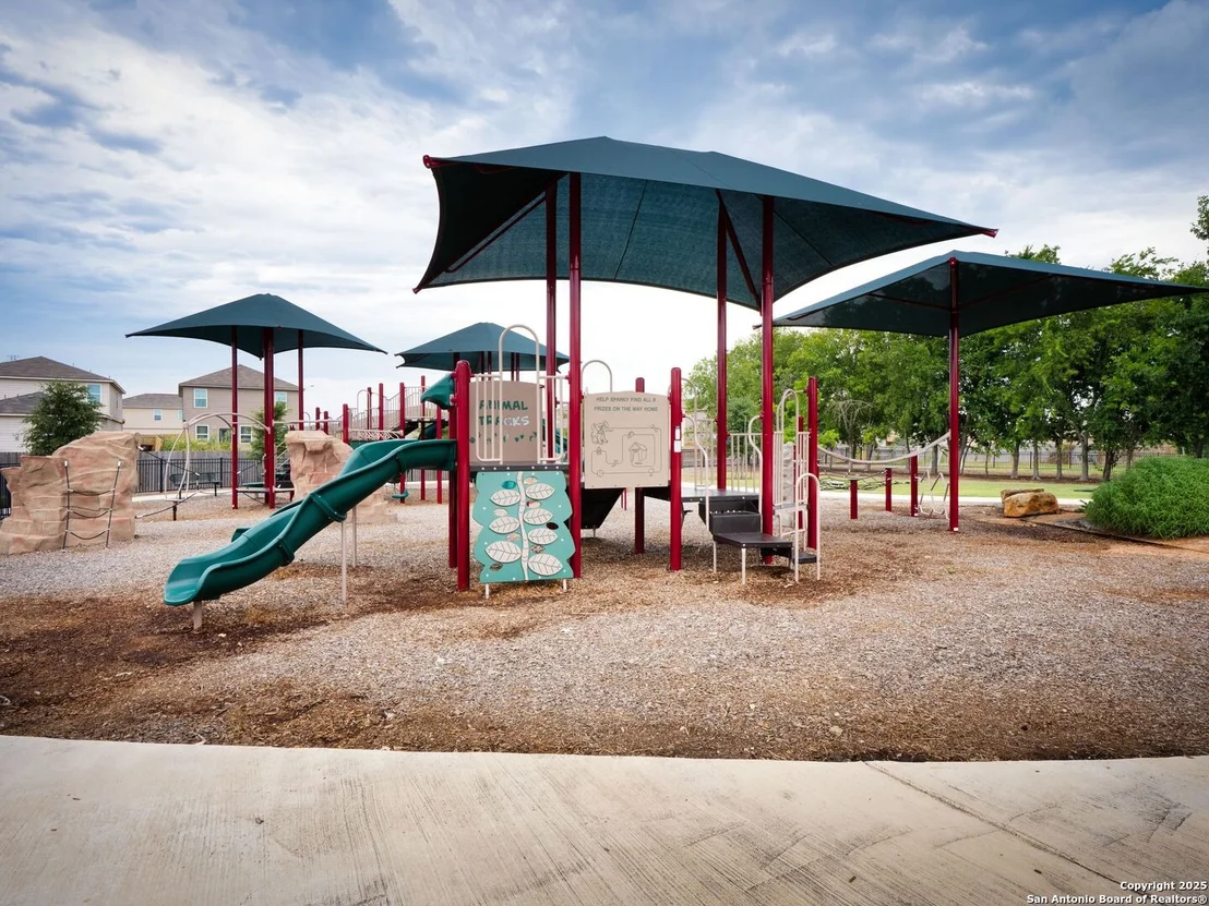 Photo of 731 Veloway Trail