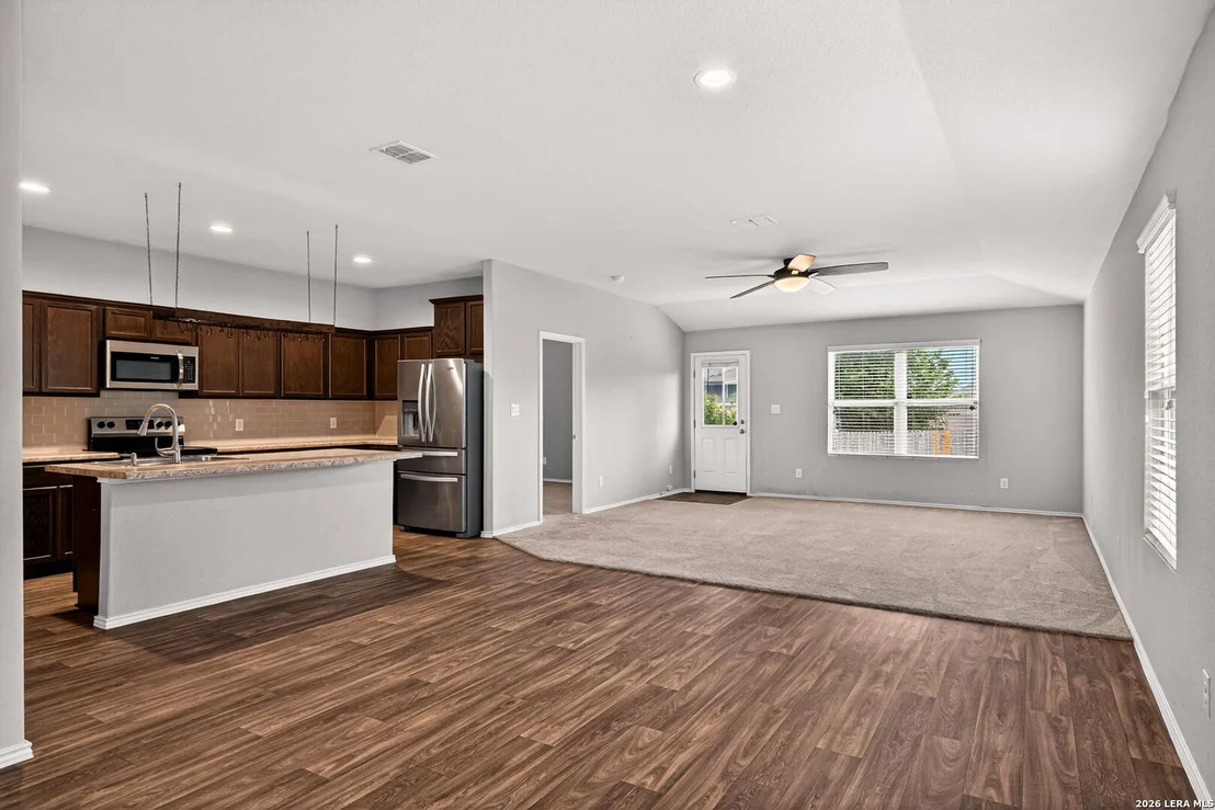 Photo of 4619 HEATHERS CROSS
