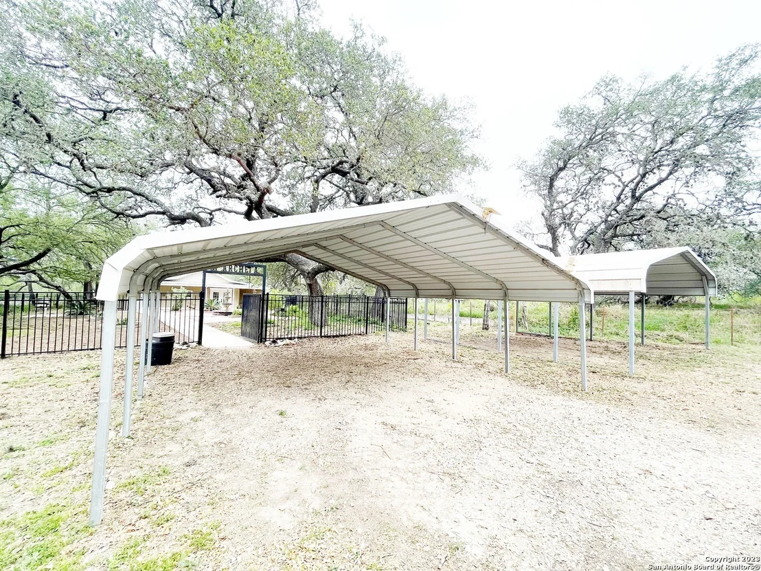 Photo of 1722 COUNTY ROAD 676
