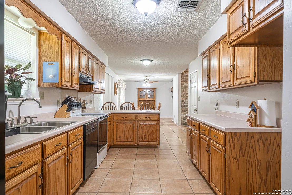 Photo of 750 Forest Trail