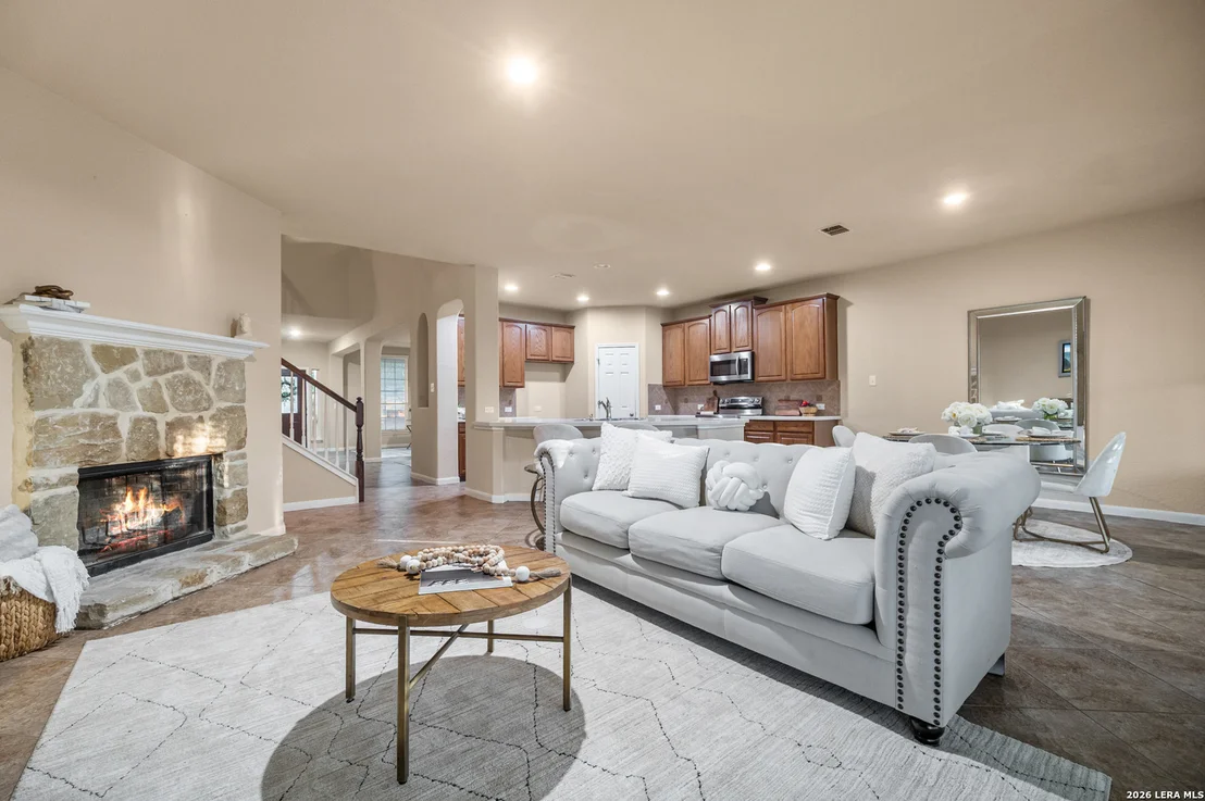 Photo of 1008 Magellan