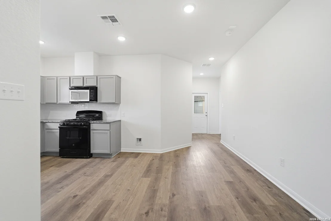 Photo of 10714 WILLOW DL