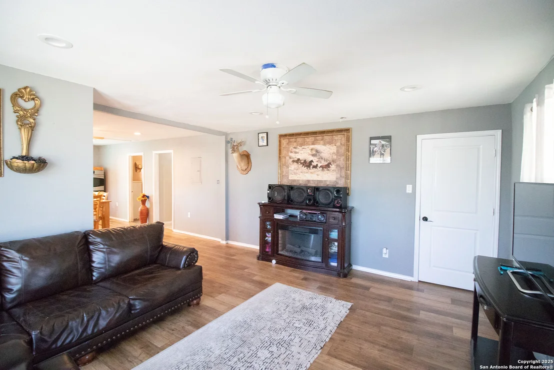 Photo of 4234 CARLSBAD DR
