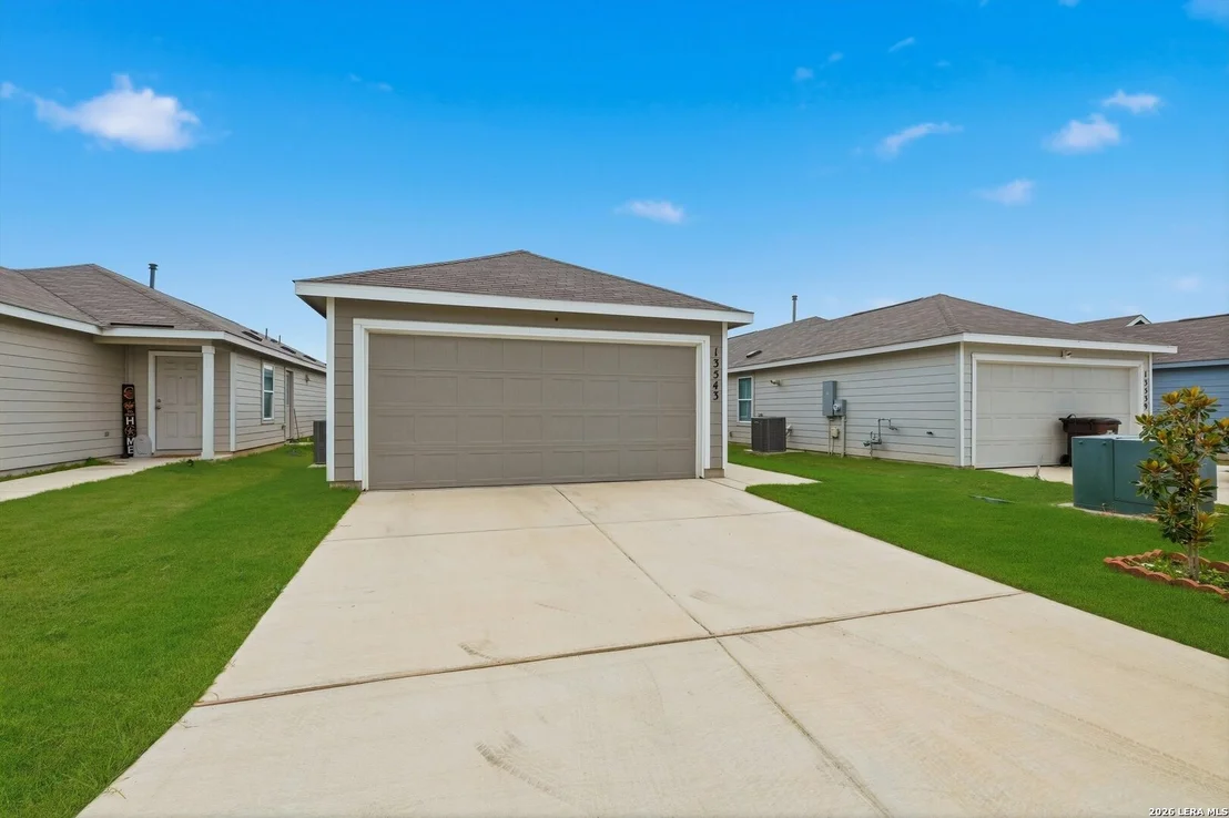 Photo of 13543 Barton Cove