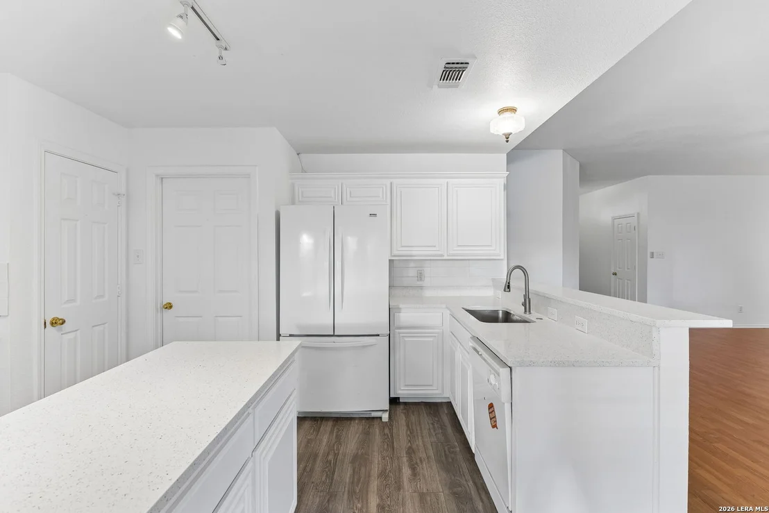 Photo of 2148 Stonehaven