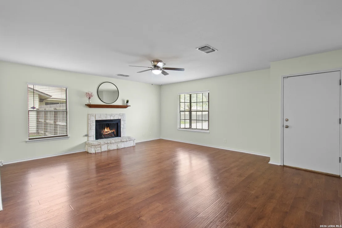 Photo of 13638 PRINCES KNLS