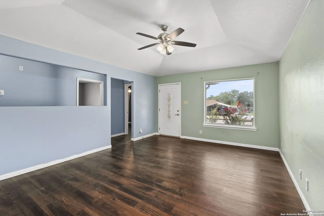 Photo of 5927 Tree View