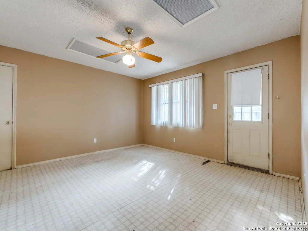 Photo of 8434 Timber Loche