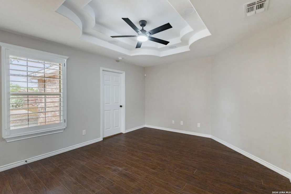 Photo of 1195 LAZAR DR
