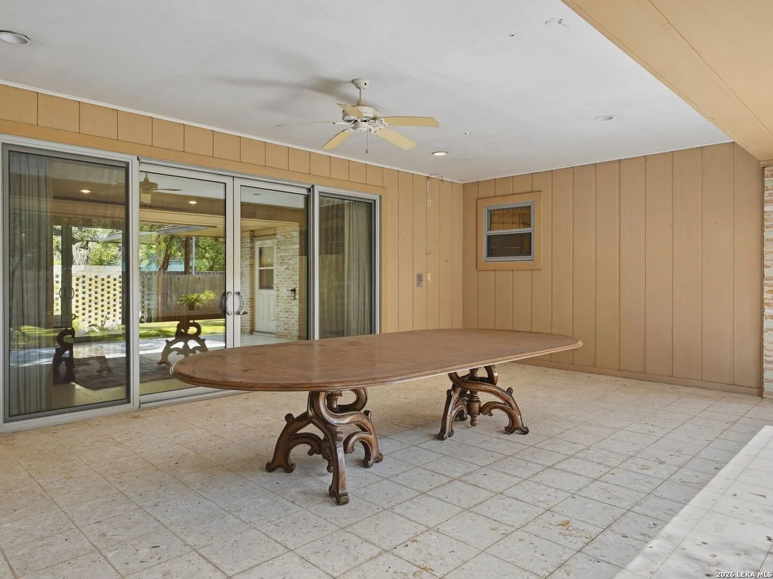 Photo of 122 LABURNUM DR
