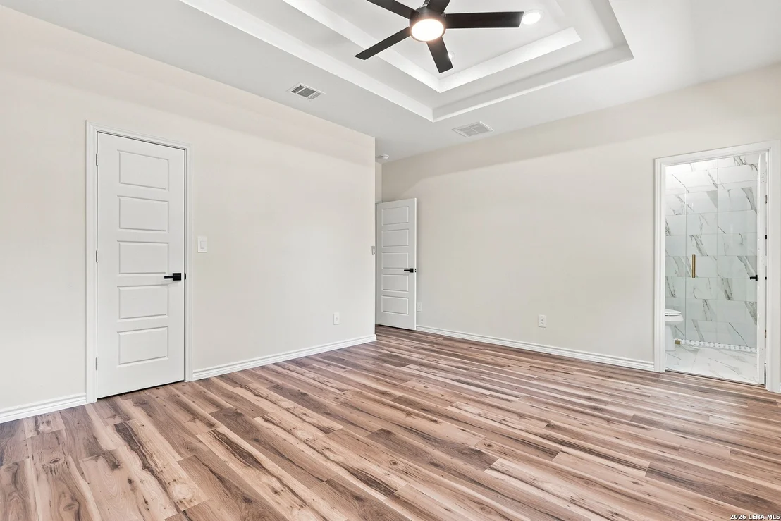 Photo of 1123 VICKERS AVE