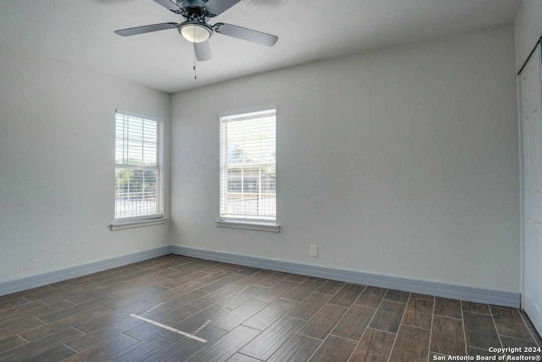 Photo of 303 DEMYA DR