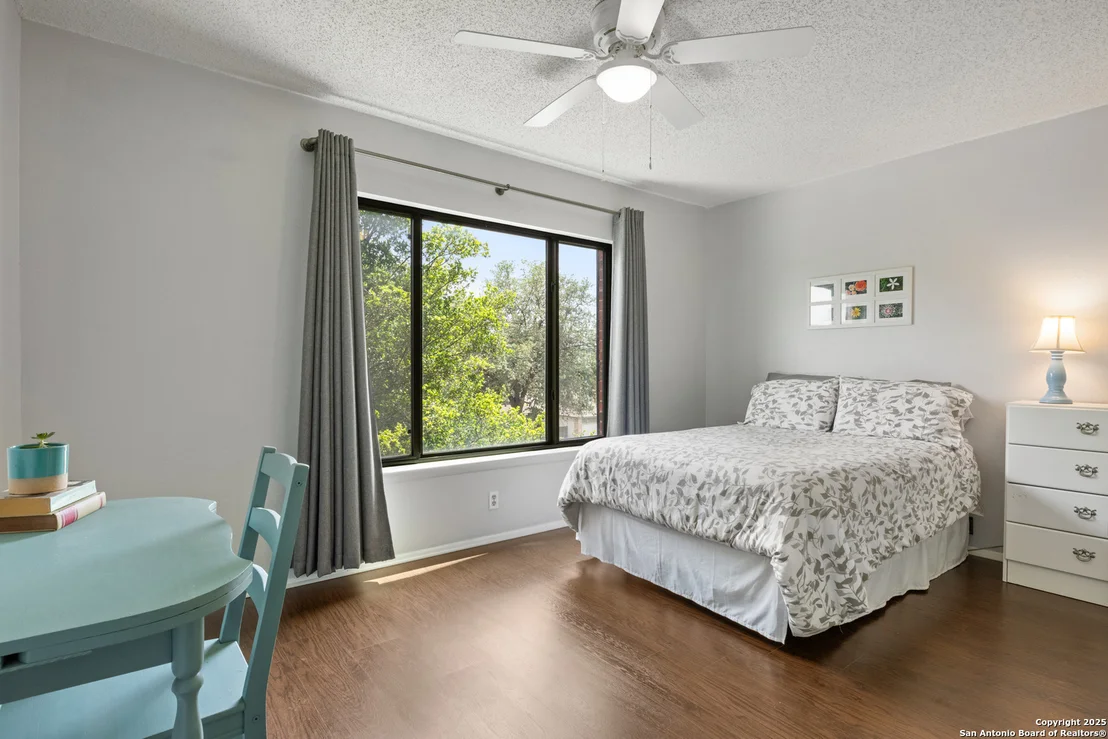 Photo of 7705 Wood Bluff
