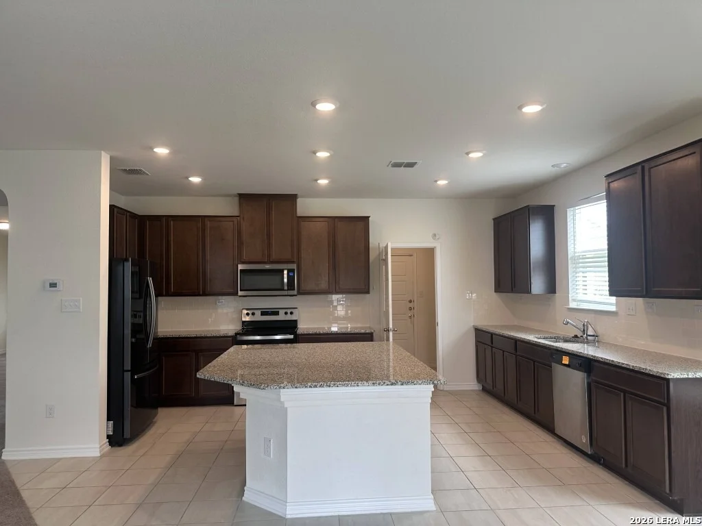 Photo of 440 Sunrise Park