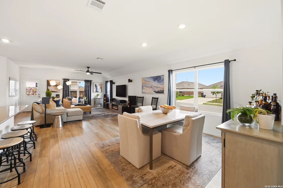 Photo of 304 SONTERRA DR