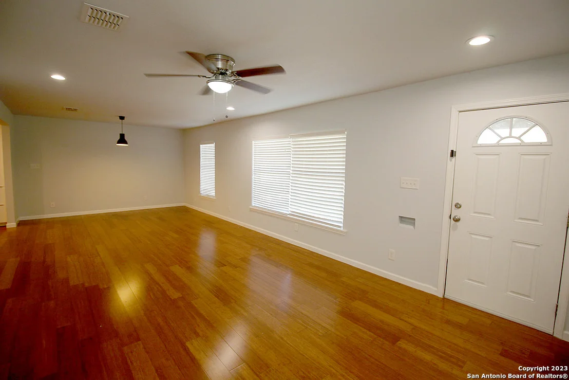 Photo of 64 Vaughan Pl