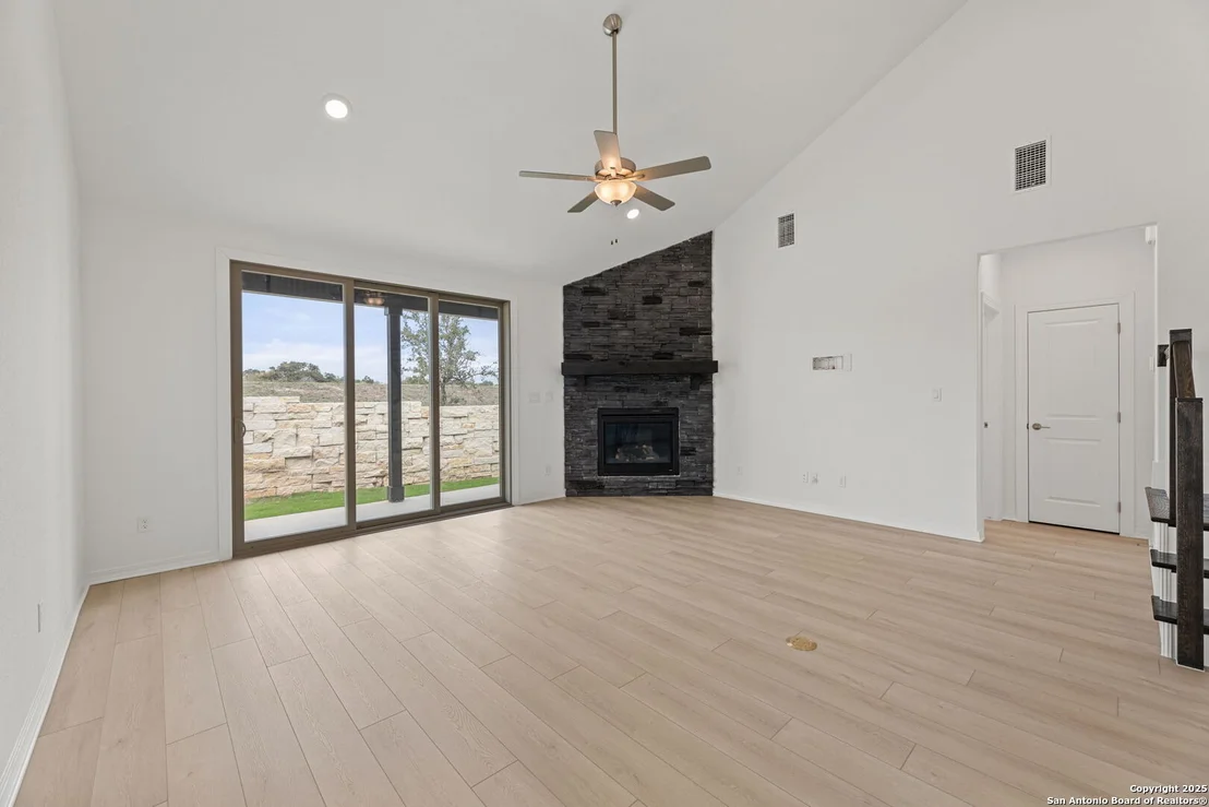 Photo of 404 Basket Grass Rd
