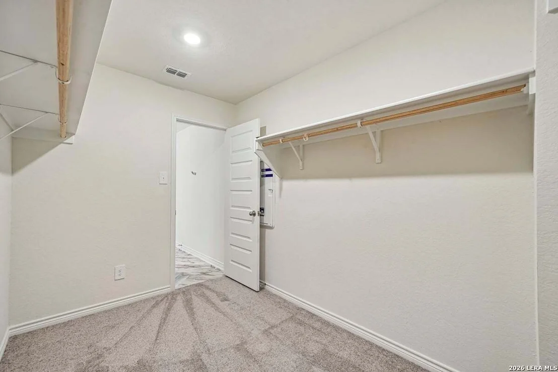 Photo of 10018 JAGGER AVENUE