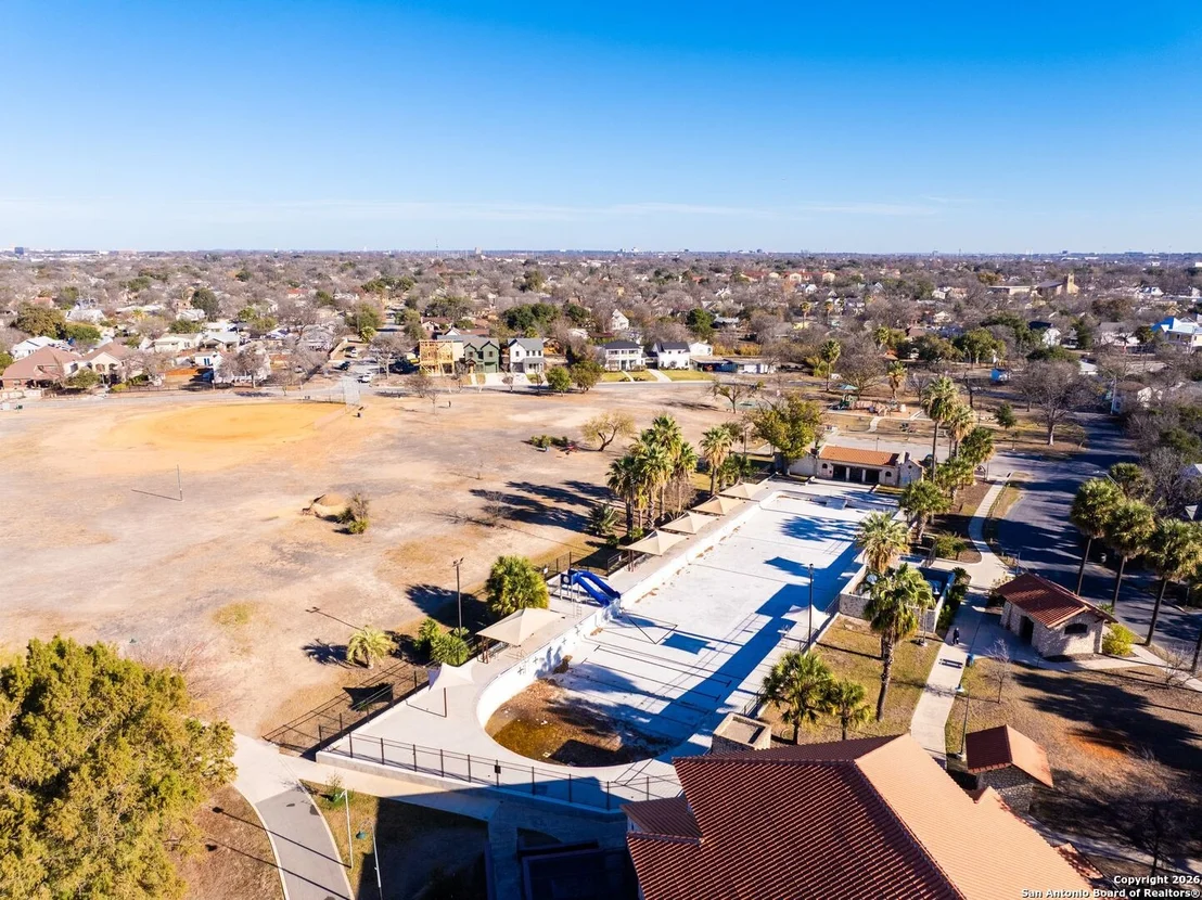 Photo of 118 San Antonio Blvd