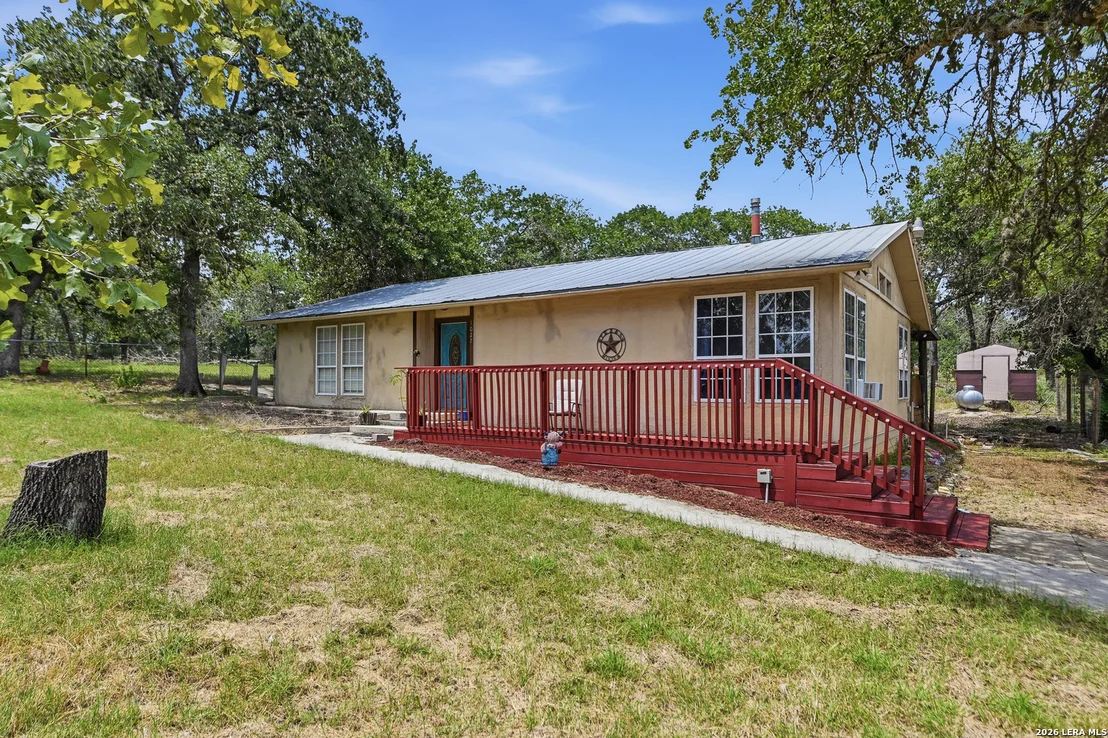 Photo of 1027 Bluebonnet