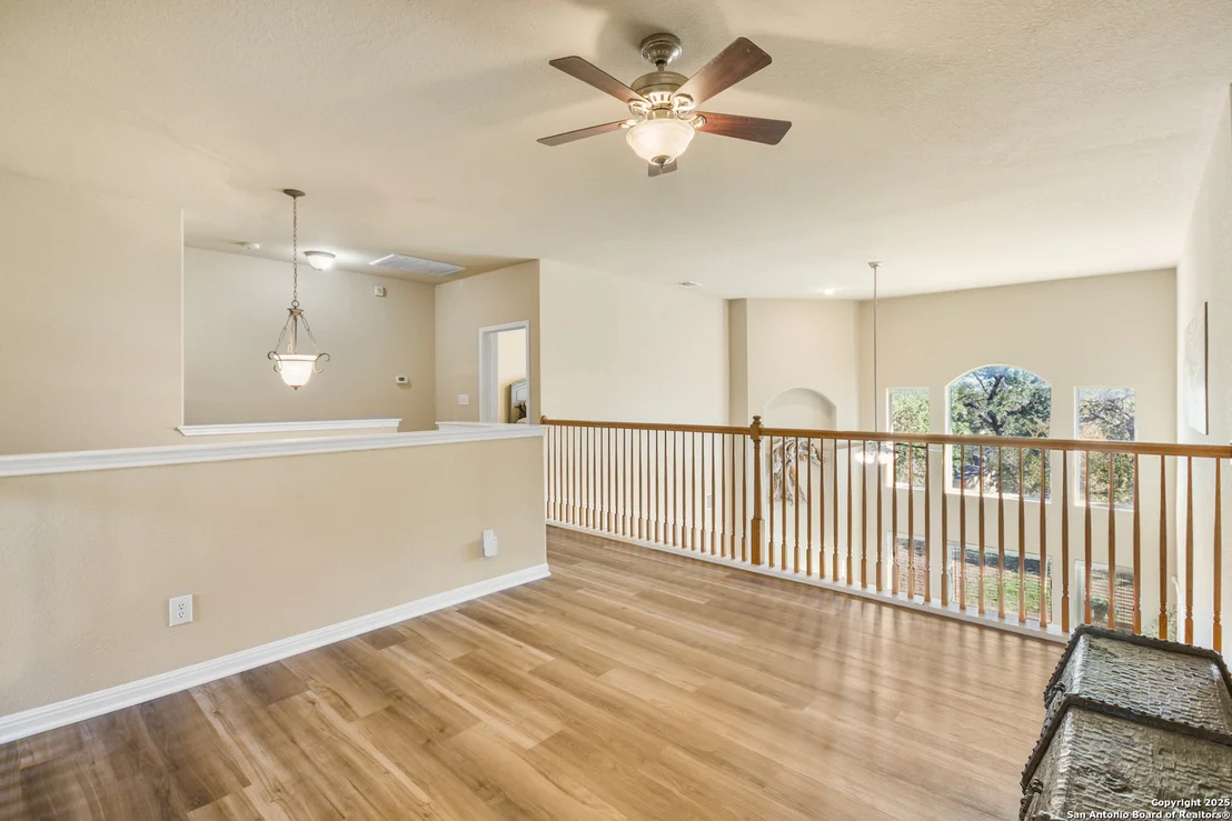 Photo of 577 River Chase