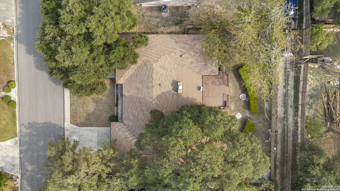 Photo of 5922 Windhaven