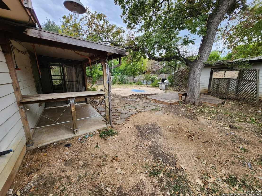 Photo of 11007 FOREST CROWN