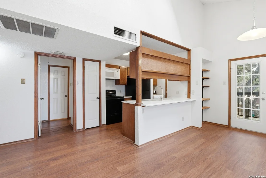 Photo of Unit 270 at 8633 Datapoint Dr