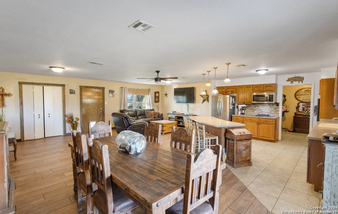 Photo of 458 COUNTY ROAD 664