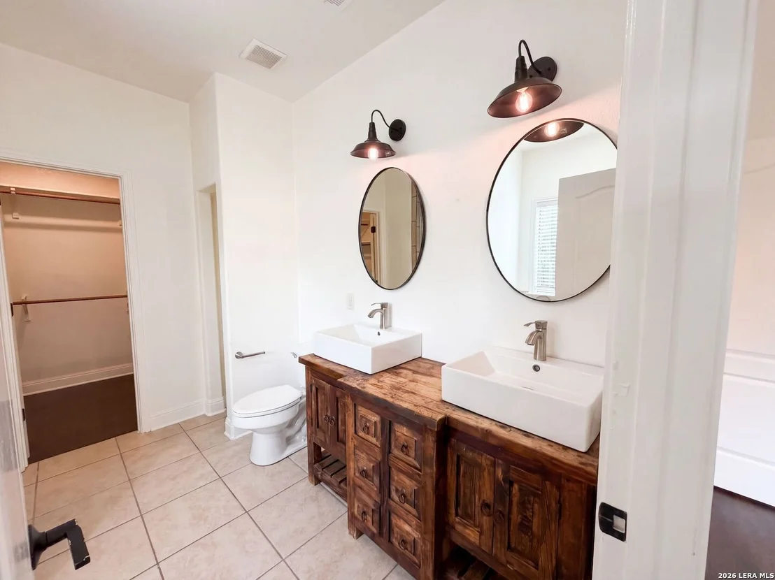 Photo of 4247 RICHMOND AVE