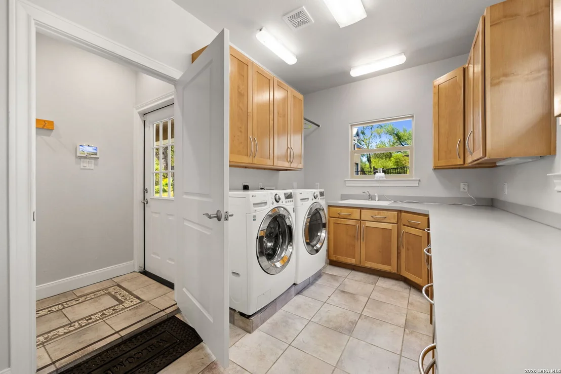 Photo of 373 Wentworth