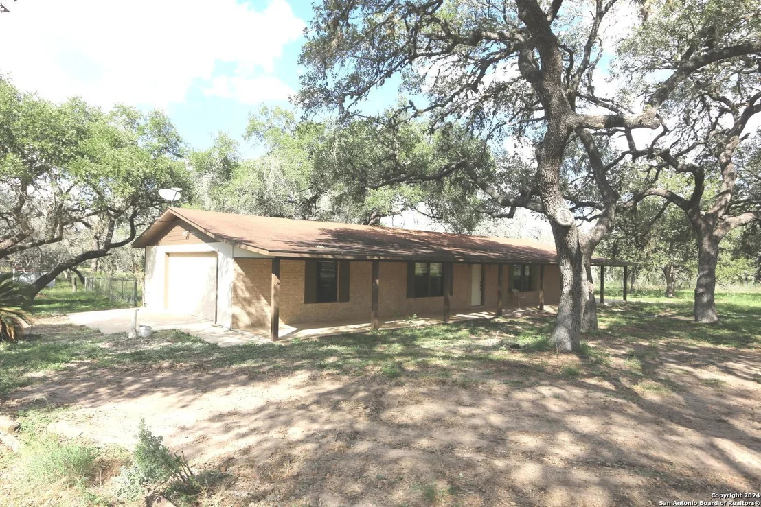 Photo of 751 FULLER LN