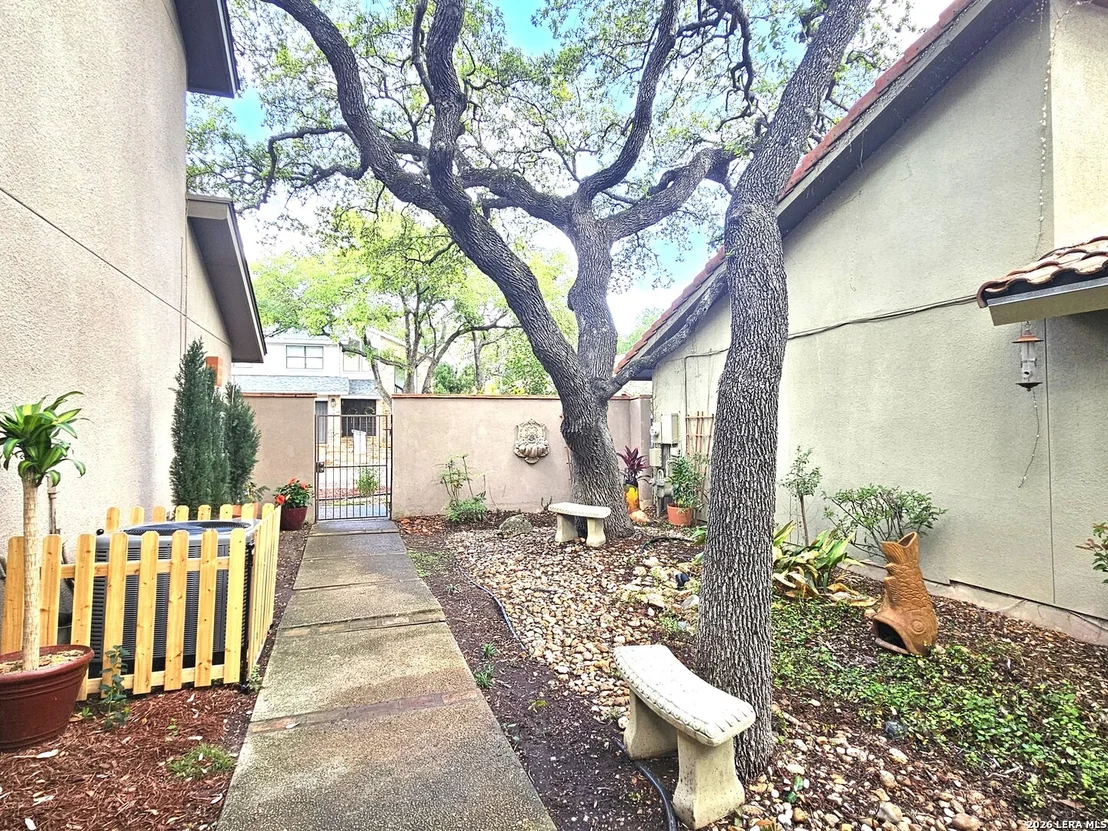 Photo of 3410 RIVER PATH ST
