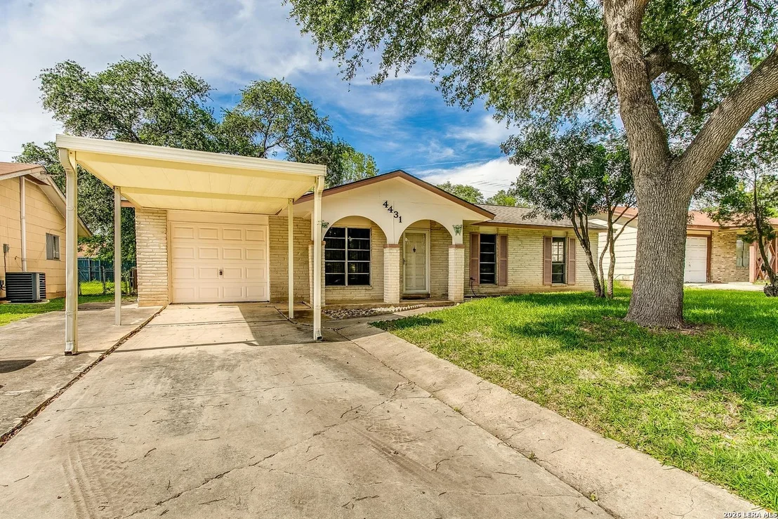Photo of 4431 CLEAR SPRING DR
