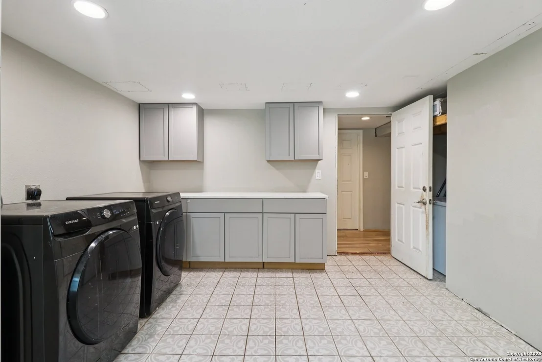 Photo of 503 Mockingbird