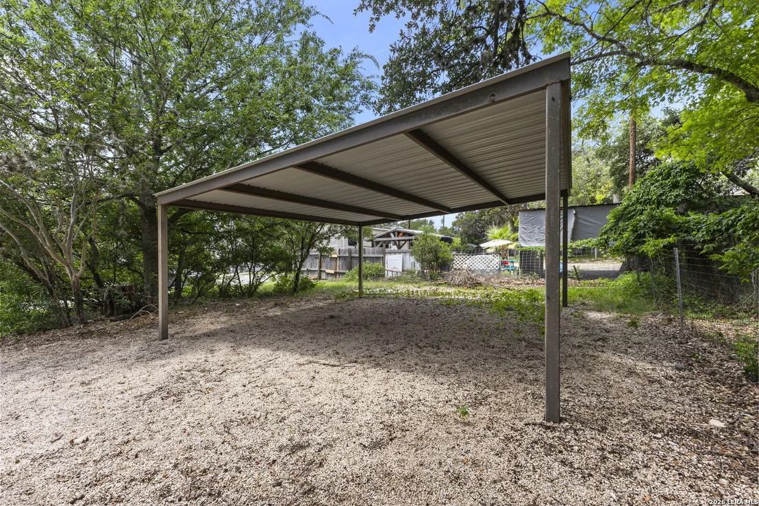 Photo of 346 RAINBOW DR